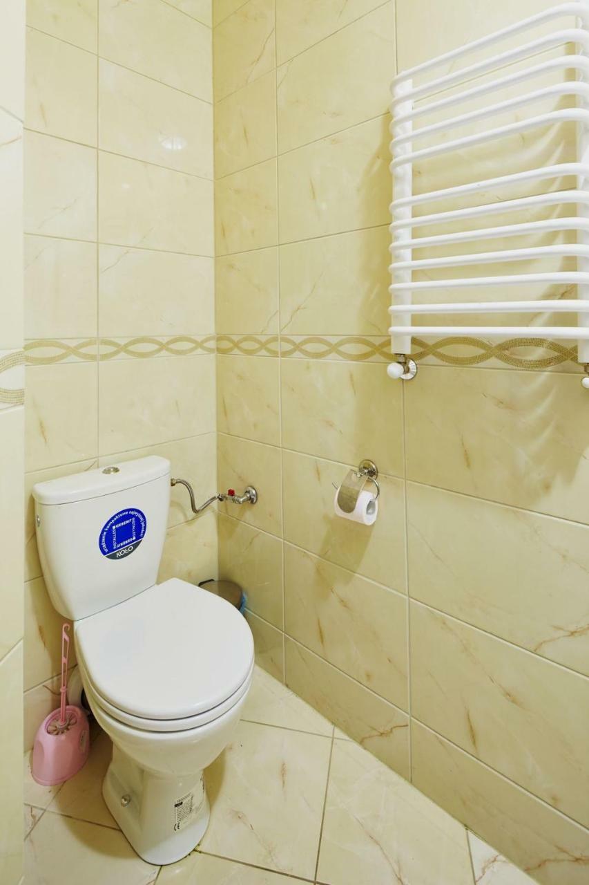Уютная Квартира На Площади Рынок Lviv Ngoại thất bức ảnh