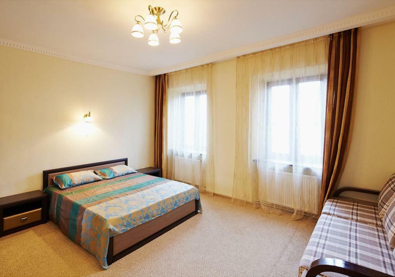 Уютная Квартира На Площади Рынок Lviv Ngoại thất bức ảnh